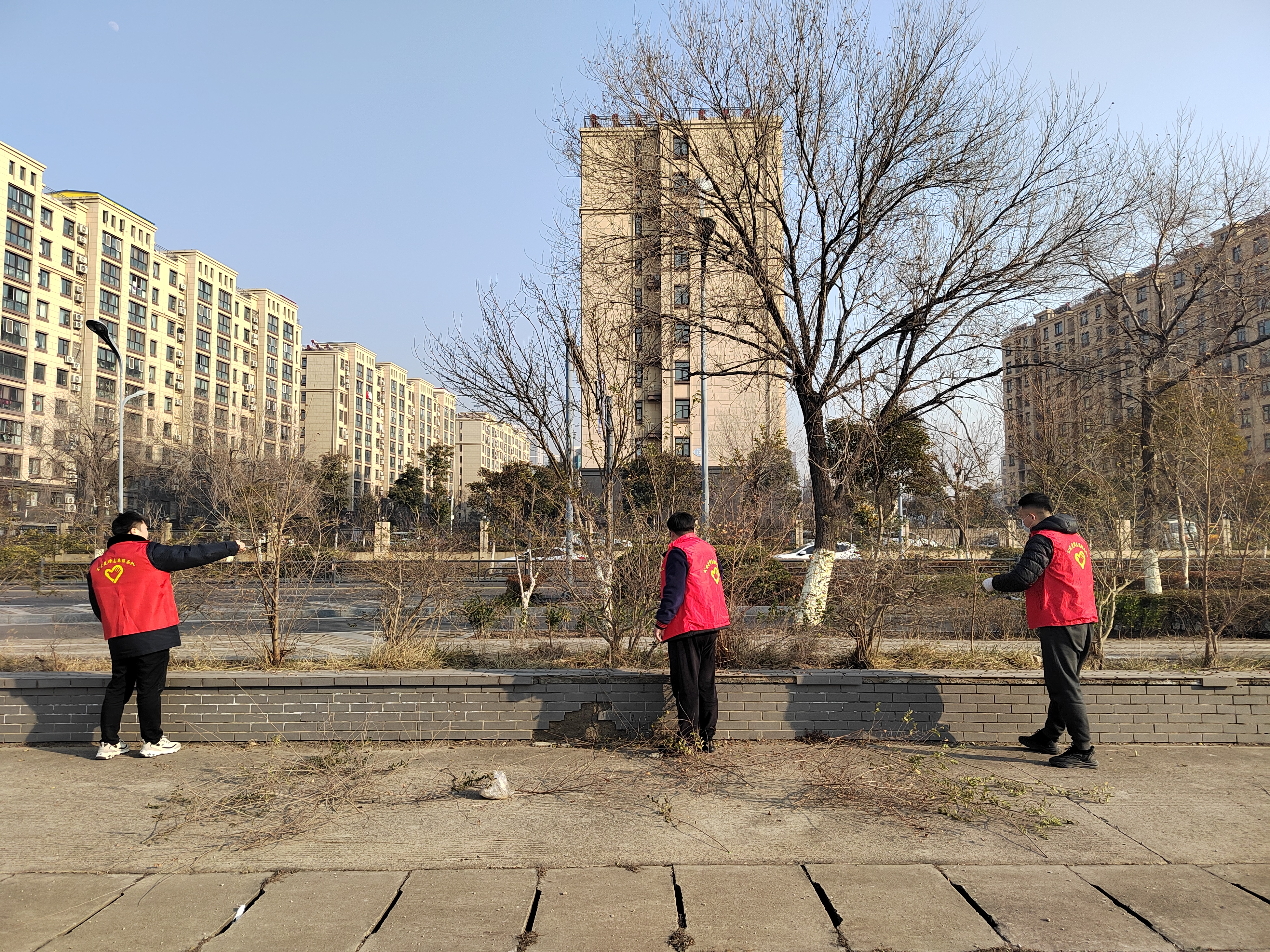 公交集團(tuán)公交事業(yè)二部開展場站環(huán)境衛(wèi)生大整治活動