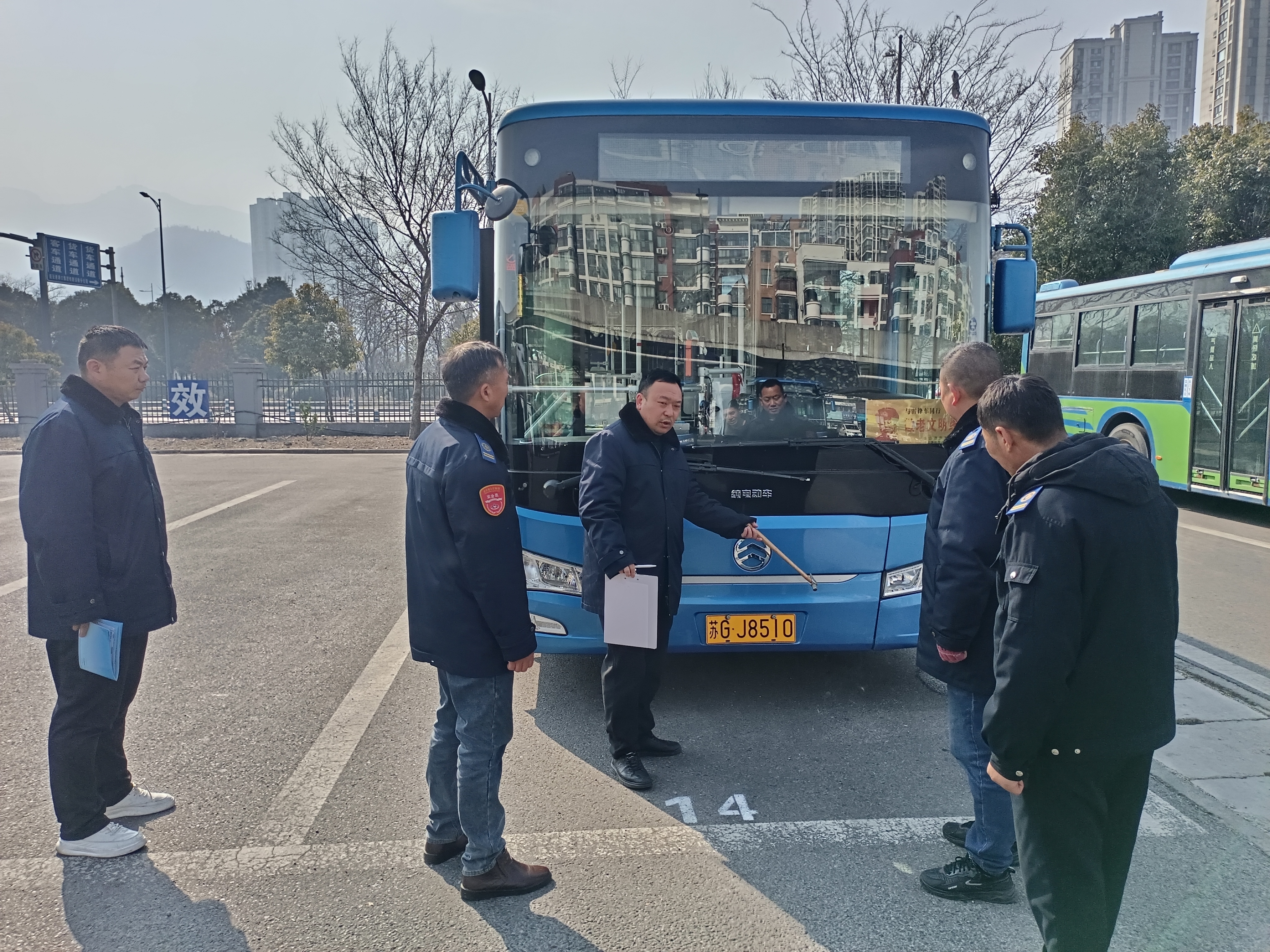 公交集團公交事業(yè)二部開展駕駛員操作技能競賽考核專題培訓(xùn)