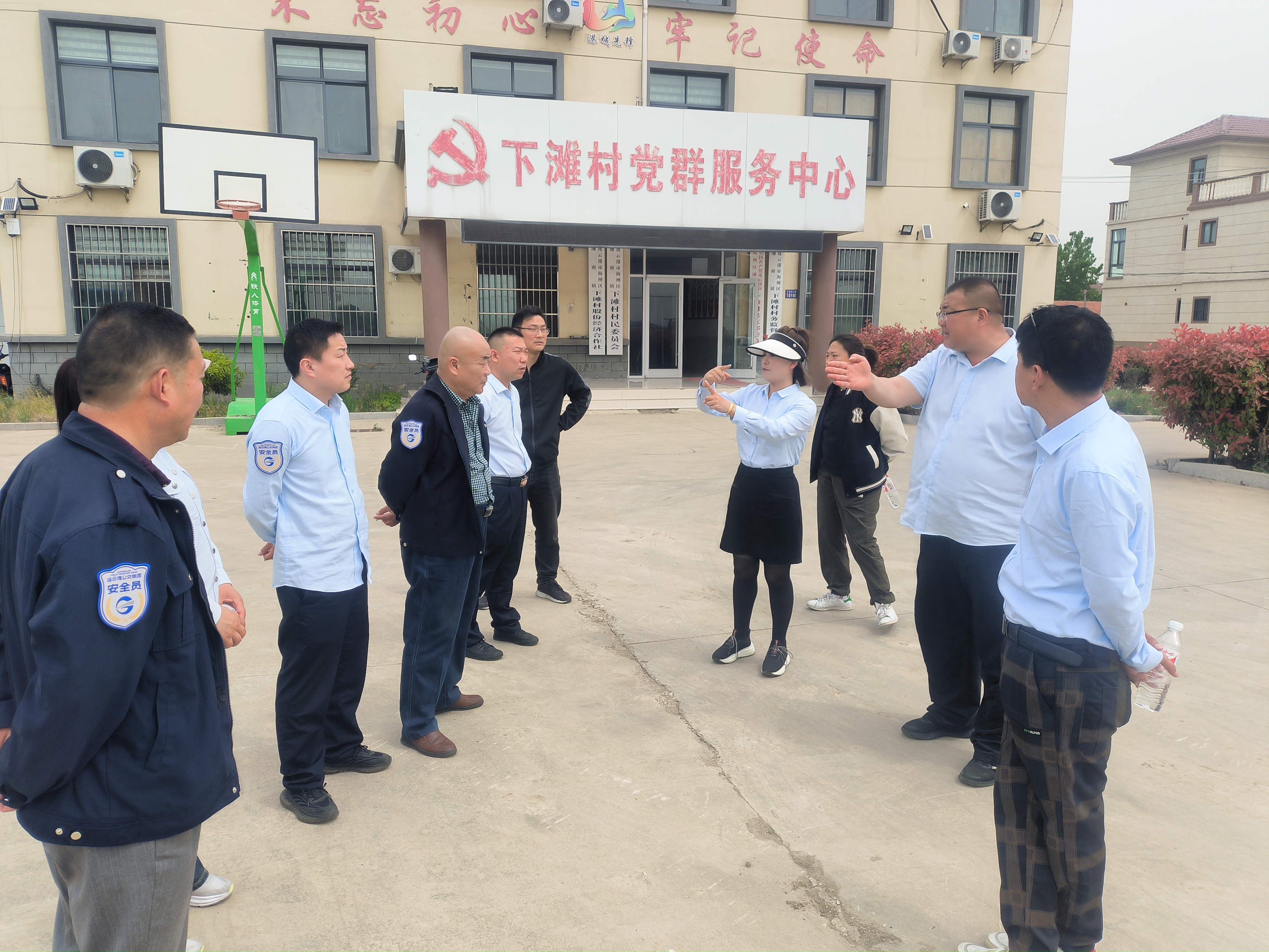安全至上、服務(wù)升級——公交集團(tuán)持續(xù)開展上路上線檢查