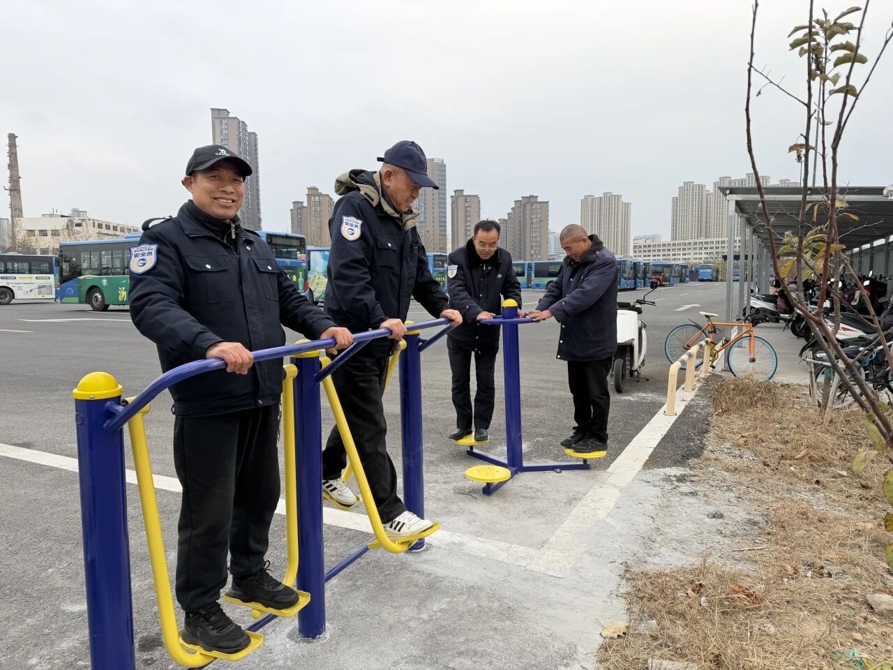 【我為一線辦實事】健身器材進公交場站，關(guān)懷舉措暖一線職工