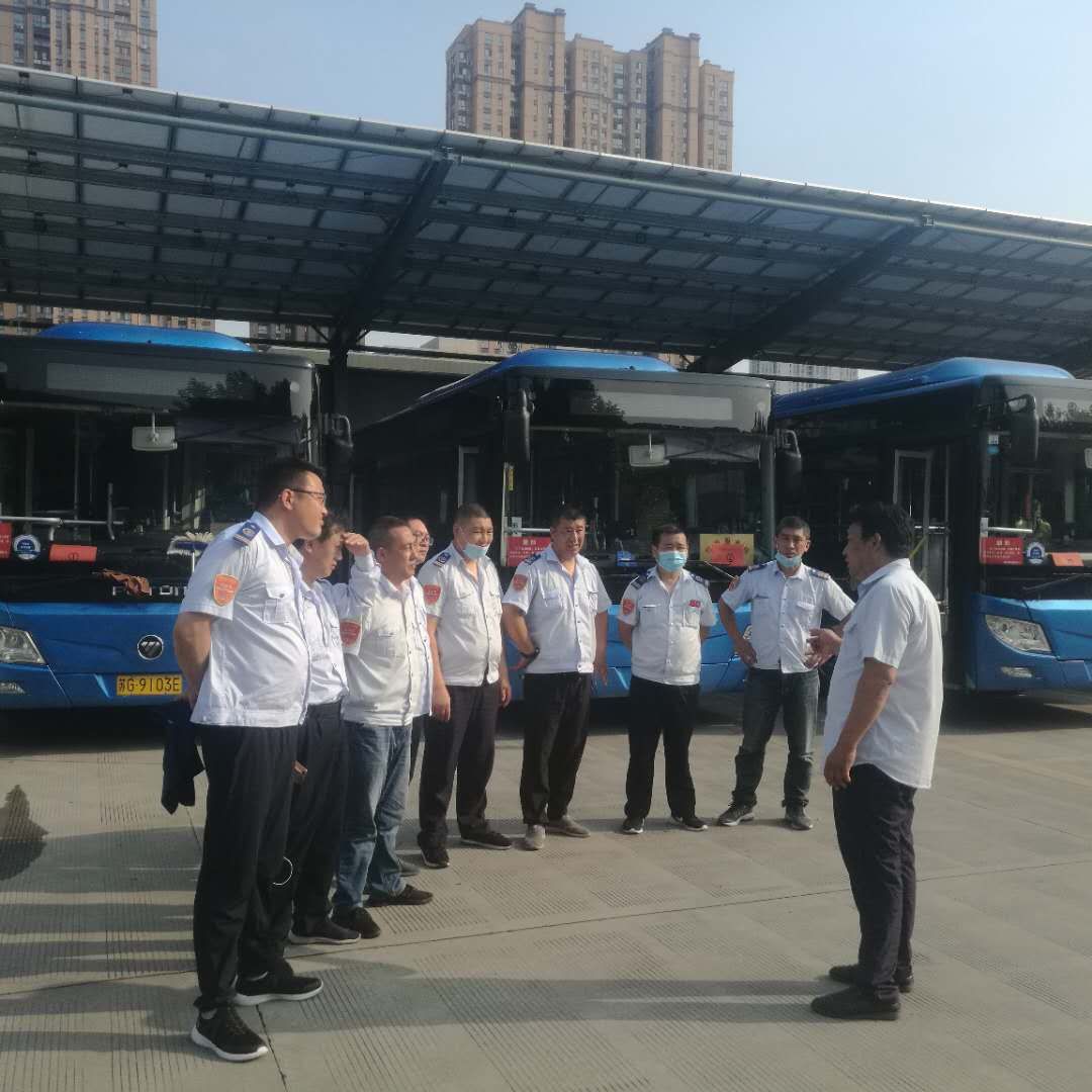 公交集團(tuán)公交事業(yè)一部圓滿完成高、中考愛(ài)心送考工作任務(wù)