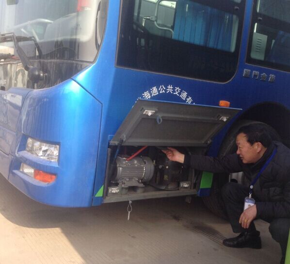 公交東部公司開展純電動車輛倉門專項(xiàng)檢查