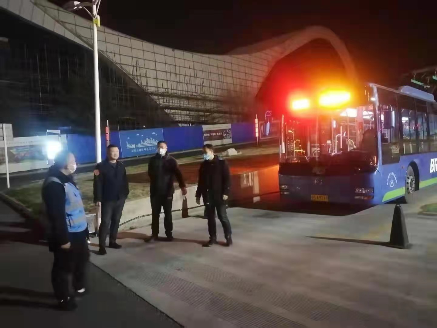 “查漏洞、揭問題、嚴(yán)整改” 快速公交事業(yè)部開展事故隱患大排查工作