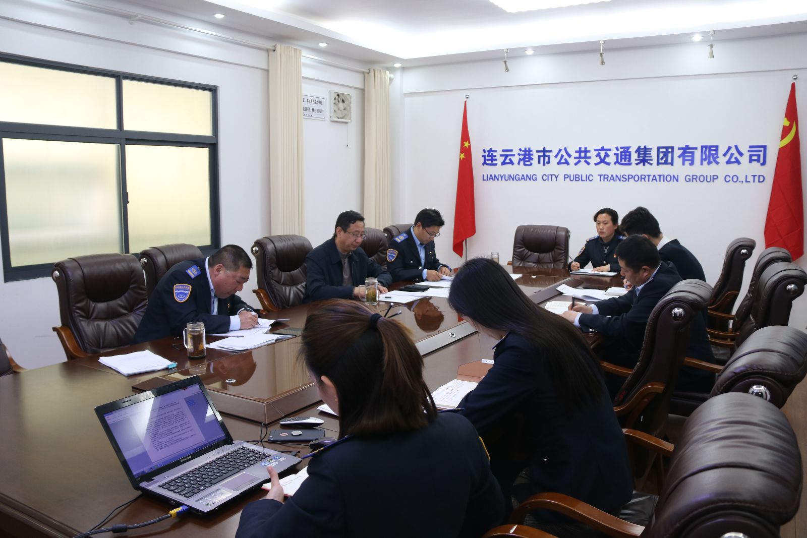 公交集團(tuán)召開2018年人大建議、政協(xié)提案辦理工作專題會(huì)議