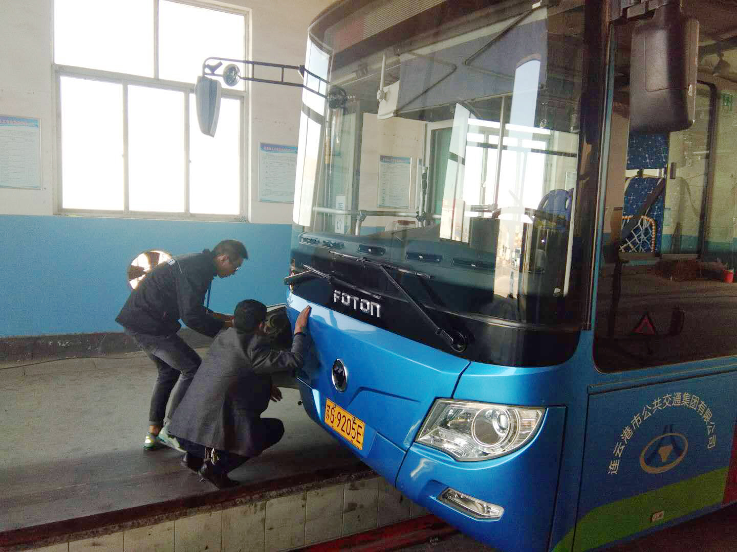 公交集團(tuán)展開四季度車輛技術(shù)等級評定、二級維護(hù)審驗工作
